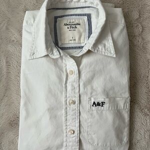 Abercrombie & Fitch Classic White Button-Down Shirt